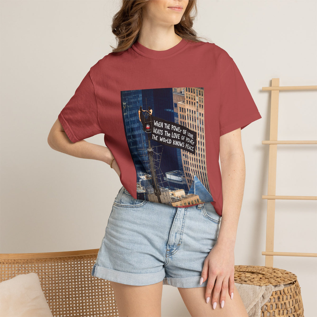 T-shirt Comfort Colors® « When The Power of Love Beats The Love of Power The World Knows Peace », t-shirt « arrested for love »