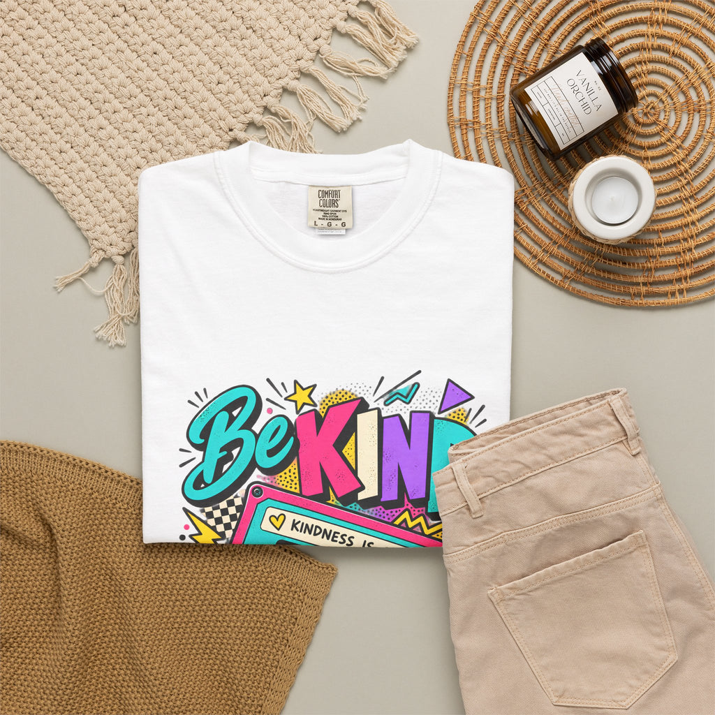 Camiseta Comfort Colors® Be Kind Kindness Is Cool You Can't Rewind, regalo de agradecimiento retro con mensaje de amabilidad, camiseta gráfica positiva con casete de los años 80