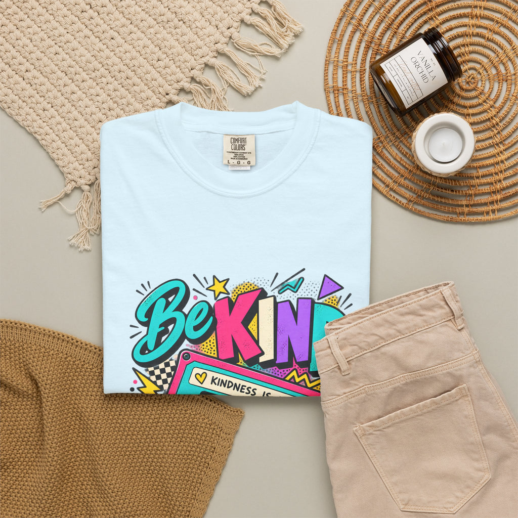 Camiseta Comfort Colors® Be Kind Kindness Is Cool You Can't Rewind, regalo de agradecimiento retro con mensaje de amabilidad, camiseta gráfica positiva con casete de los años 80