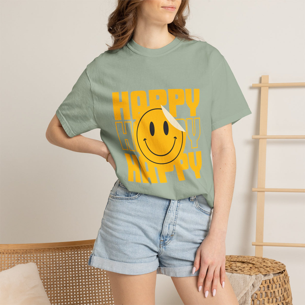 Comfort Colors® Retro Happy Smiley Face Shirt, 70s Vintage Smile Tee, Positive Vibes T-Shirt, Y2K Nostalgia Gift, Good Vibes Only