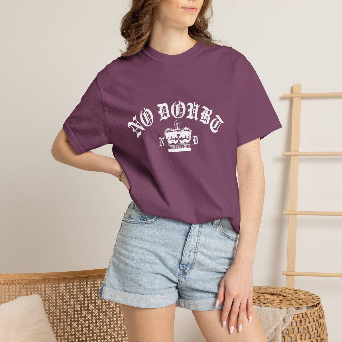 Comfort Colors® No Doubt Crown Graphic T-Shirt