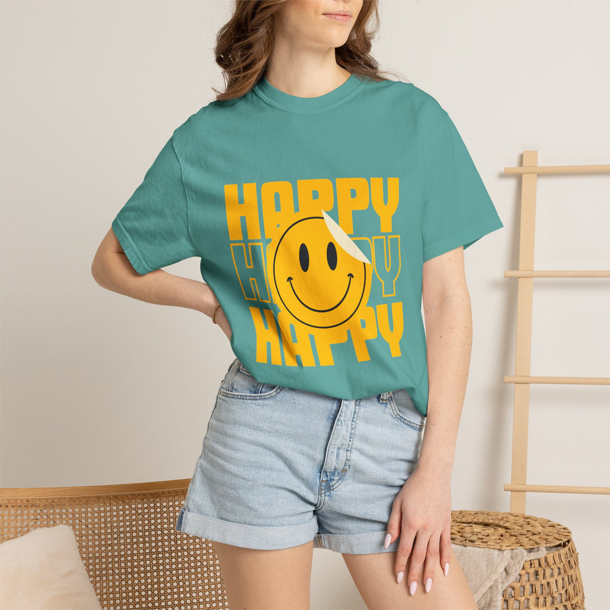 Comfort Colors® Retro Happy Smiley Face Shirt, 70s Vintage Smile Tee, Positive Vibes T-Shirt, Y2K Nostalgia Gift, Good Vibes Only