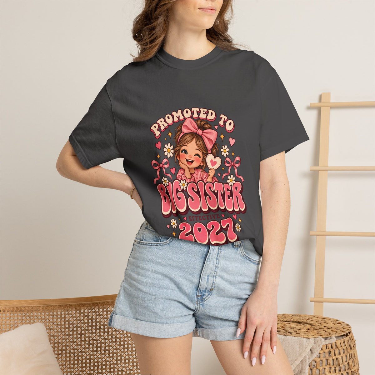 T-shirt Comfort Colors® « Promue grande sœur » effectif en 2027, cadeau d'annonce de nouvelle fratrie, t-shirt graphique pour annonce de grossesse grande sœur
