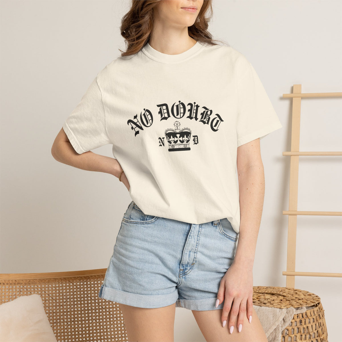 Comfort Colors® No Doubt Crown Graphic T-Shirt