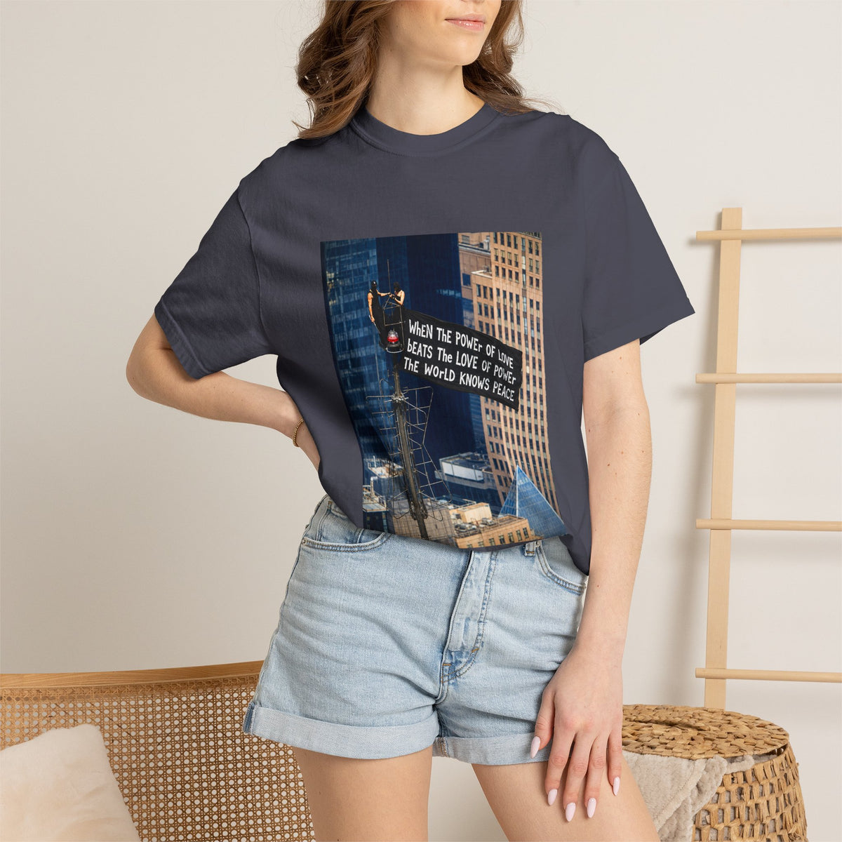 T-shirt Comfort Colors® « When The Power of Love Beats The Love of Power The World Knows Peace », t-shirt « arrested for love »