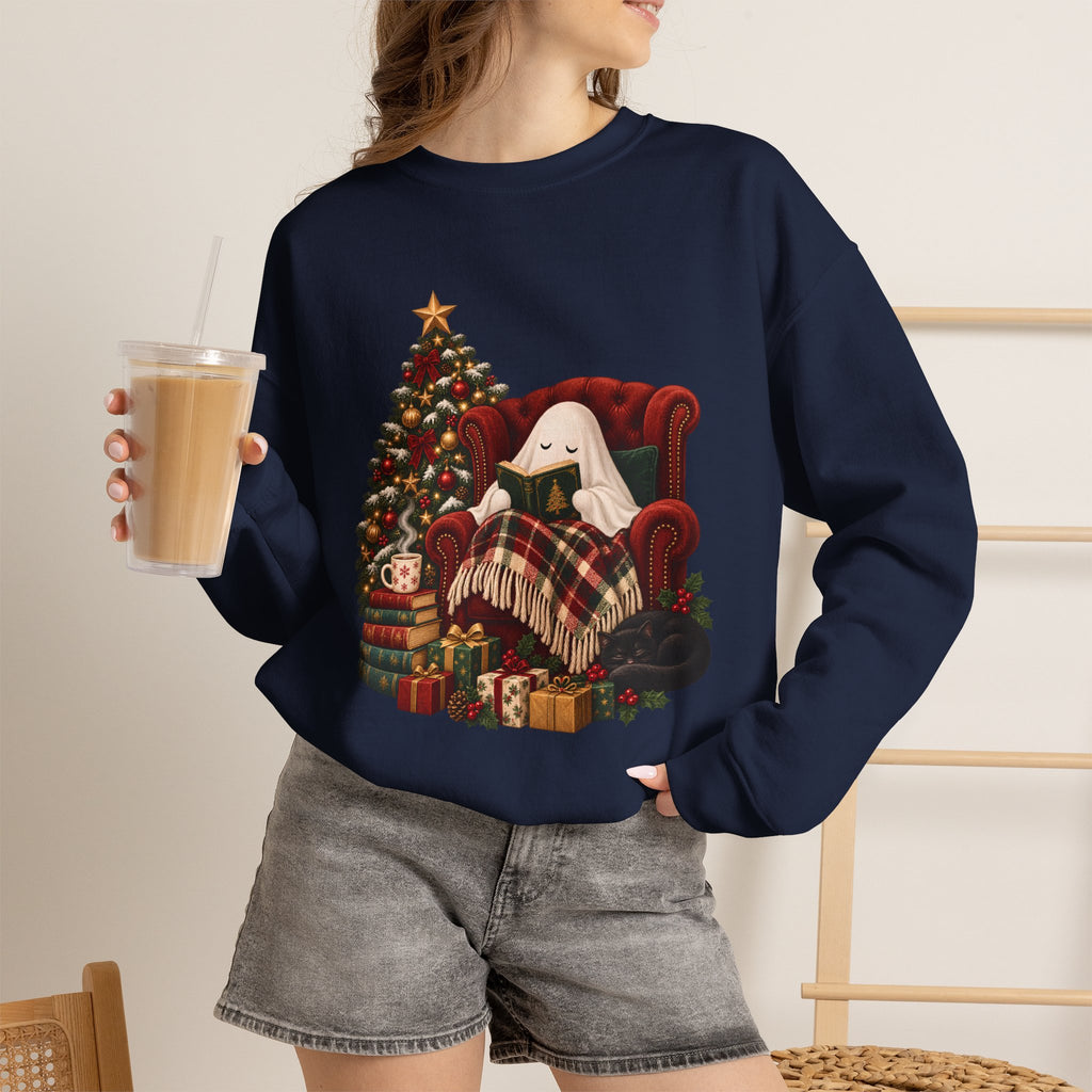 Sweat-shirt de Noël confortable avec fantôme, cadeau de fêtes pour amateur de livres, sweat-shirt graphique de lecture de Noël effrayant, joli cadeau sur le thème du livre « Ghostmas »