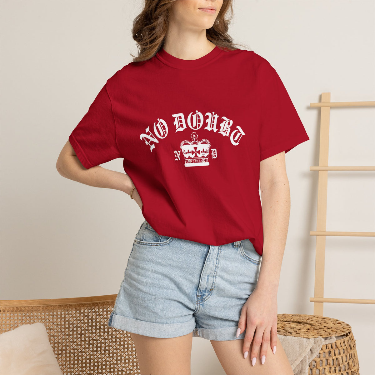 Comfort Colors® No Doubt Crown Graphic T-Shirt