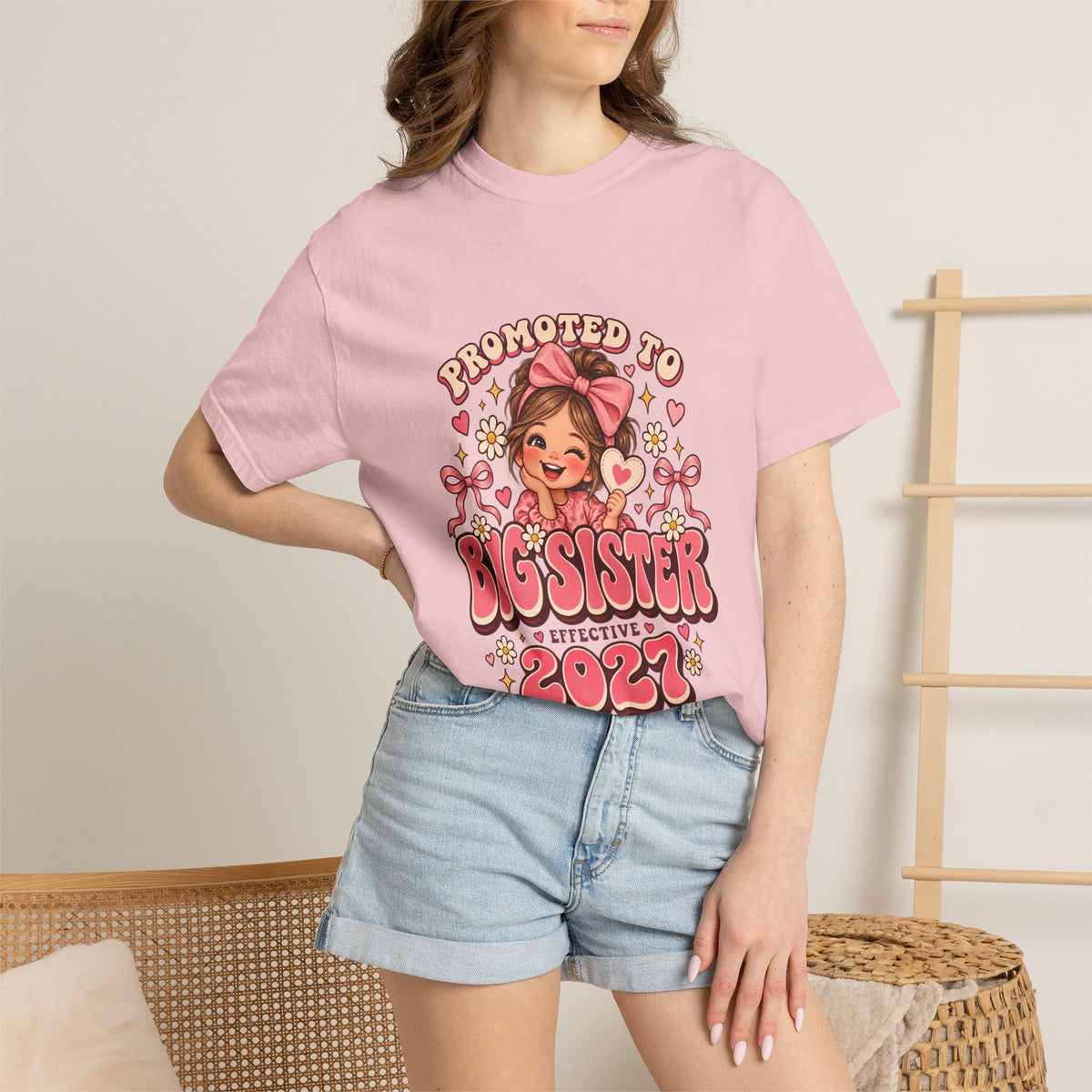 T-shirt Comfort Colors® « Promue grande sœur » effectif en 2027, cadeau d'annonce de nouvelle fratrie, t-shirt graphique pour annonce de grossesse grande sœur