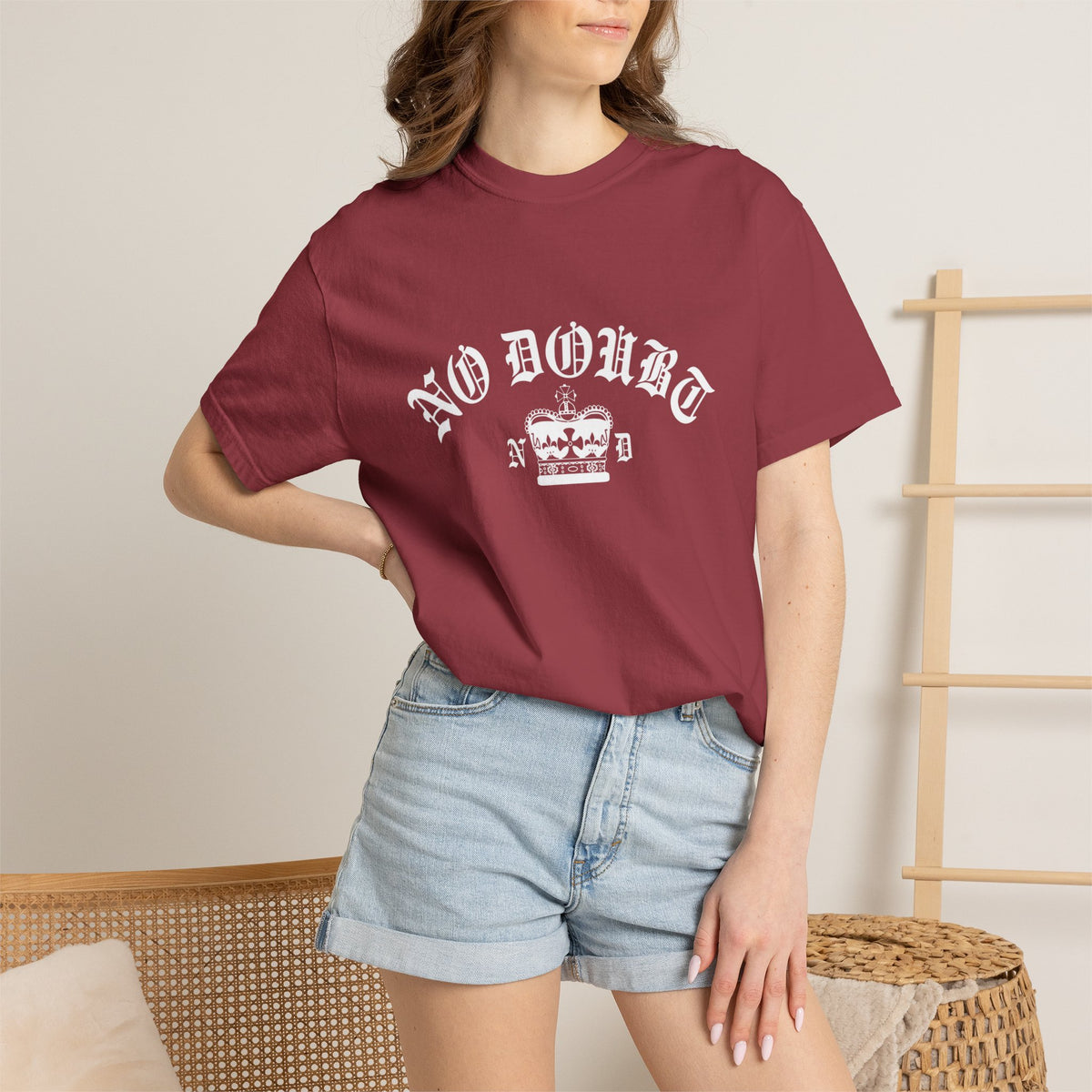 Comfort Colors® No Doubt Crown Graphic T-Shirt