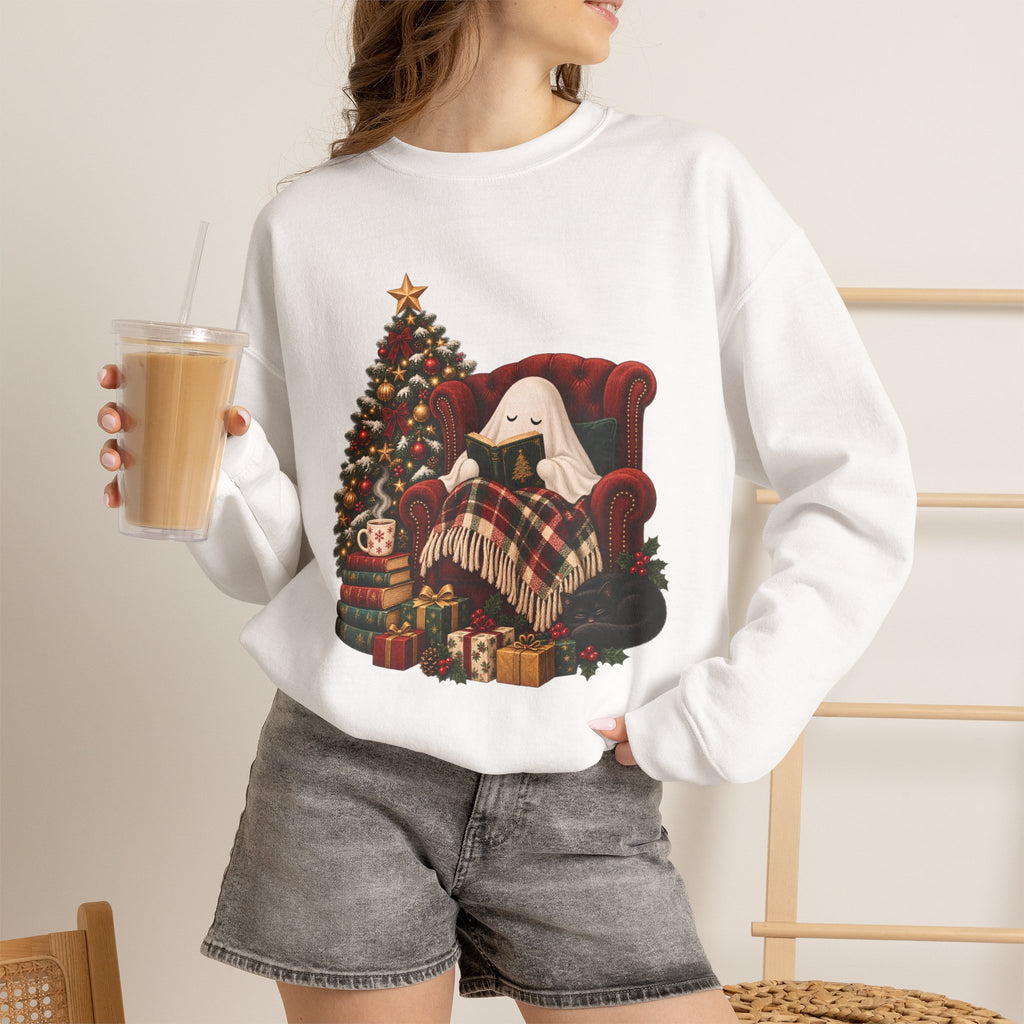 Sweat-shirt de Noël confortable avec fantôme, cadeau de fêtes pour amateur de livres, sweat-shirt graphique de lecture de Noël effrayant, joli cadeau sur le thème du livre « Ghostmas »
